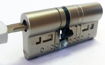 Cilindro Tokoz PRO 300 com 5 chaves de alpaca na medida 35/45 mm 